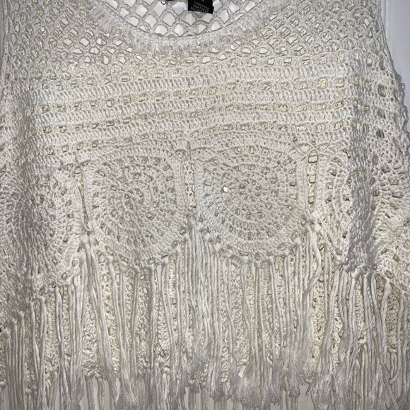 White crochet top/swim cover up - Picture 2 of 3